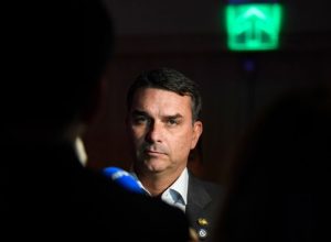 Flávio Bolsonaro - Foto: DANIEL RAMALHO / AFP