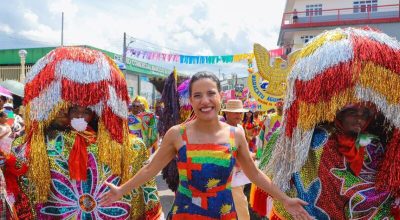 Governadora de Pernambuco, Raquel Lyra exalta manifestações culturais, como o maracatu de Nazar...